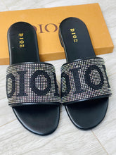 DIOR STONE FLATS
